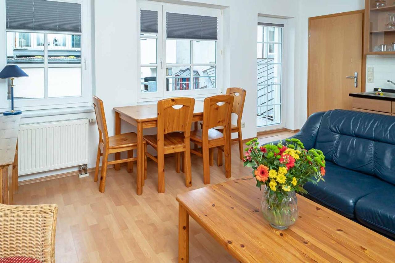 Apartmenthaus Chrischanshof Rostock Bagian luar foto