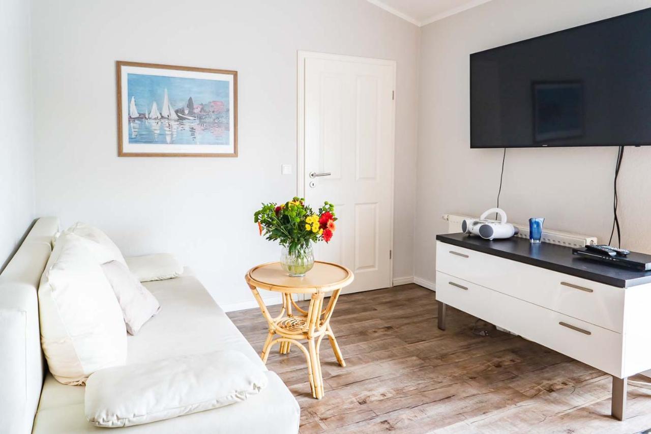 Apartmenthaus Chrischanshof Rostock Bagian luar foto