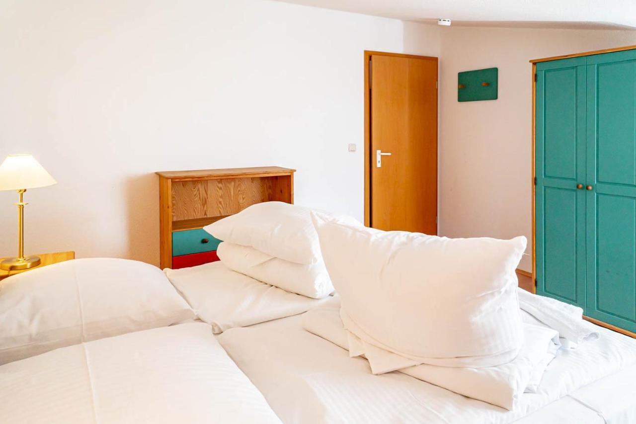 Apartmenthaus Chrischanshof Rostock Bagian luar foto